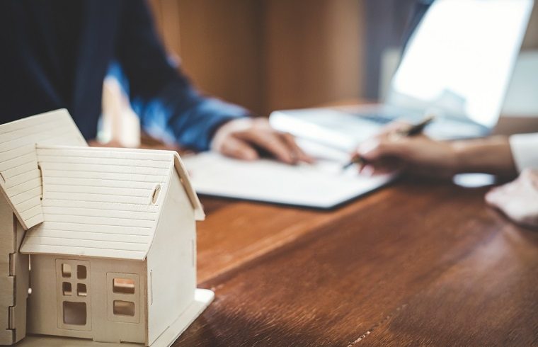 Qual a validade de um contrato de locação sem a assinatura de testemunhas? Qual a validade de um contrato de locação sem a assinatura de testemunhas?